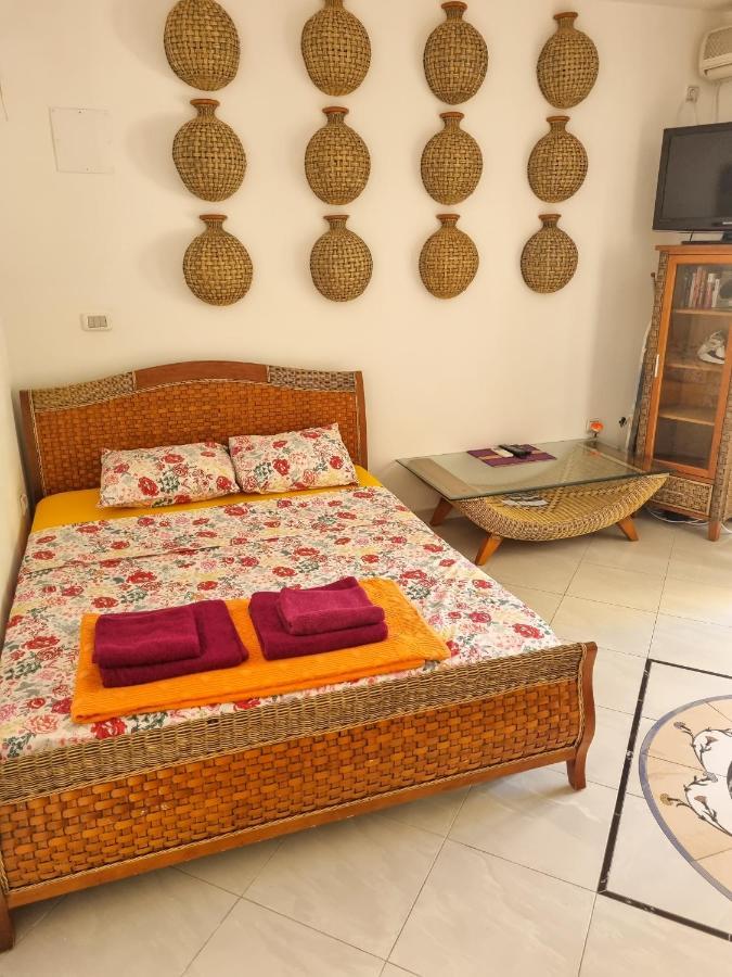 Apartments Rales Sveti Stefan Ngoại thất bức ảnh