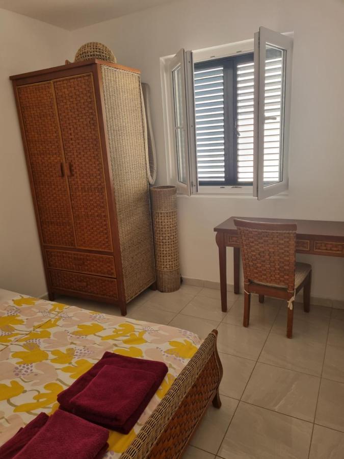 Apartments Rales Sveti Stefan Ngoại thất bức ảnh