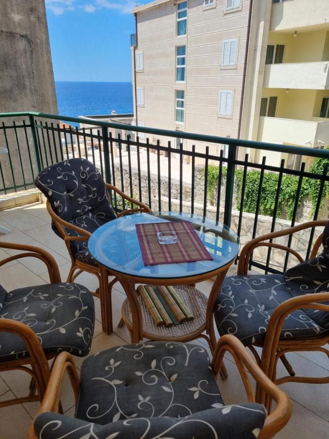 Apartments Rales Sveti Stefan Ngoại thất bức ảnh